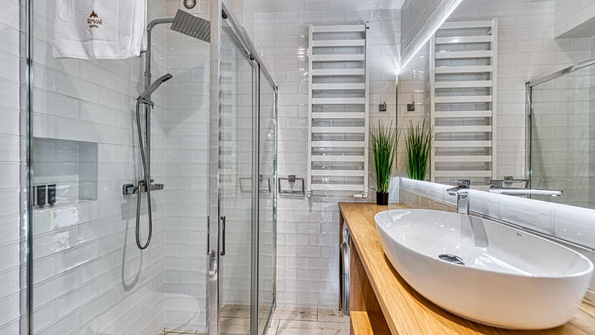 Royal Prestige Collection Z Prywatnym Jacuzzi - Stone Hill Resort Z Basenem I Saunami シクラルスカ・ポレンバ エクステリア 写真